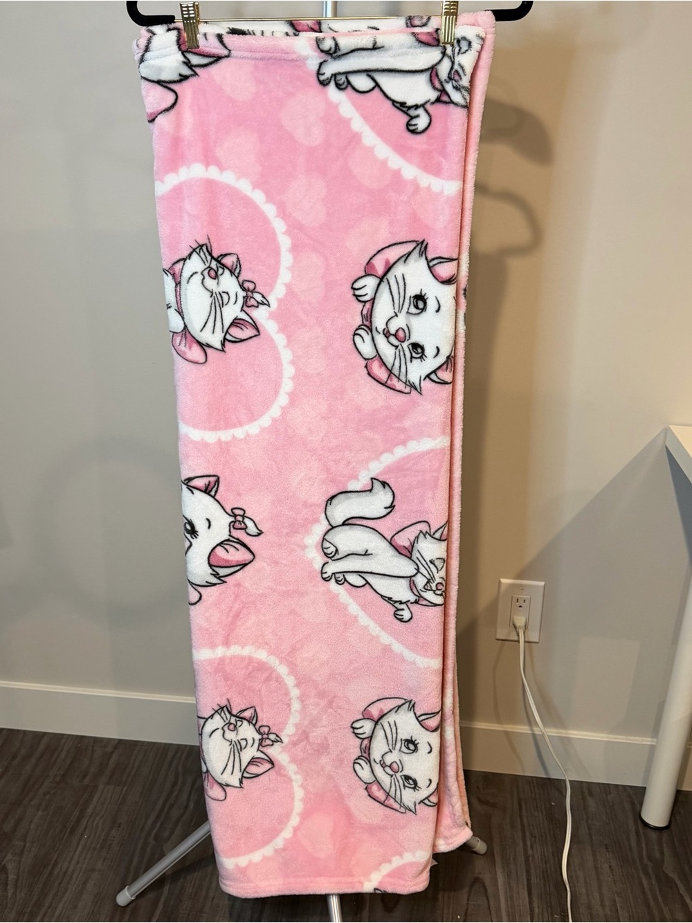 Disney The Aristocats Marie Pink Fleece Throw Blanket 35x60